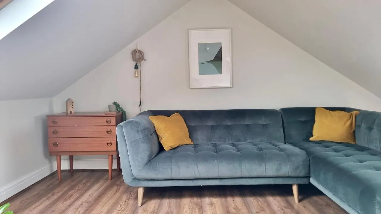 The Loft By Switchback Stays Cardiff Apartment